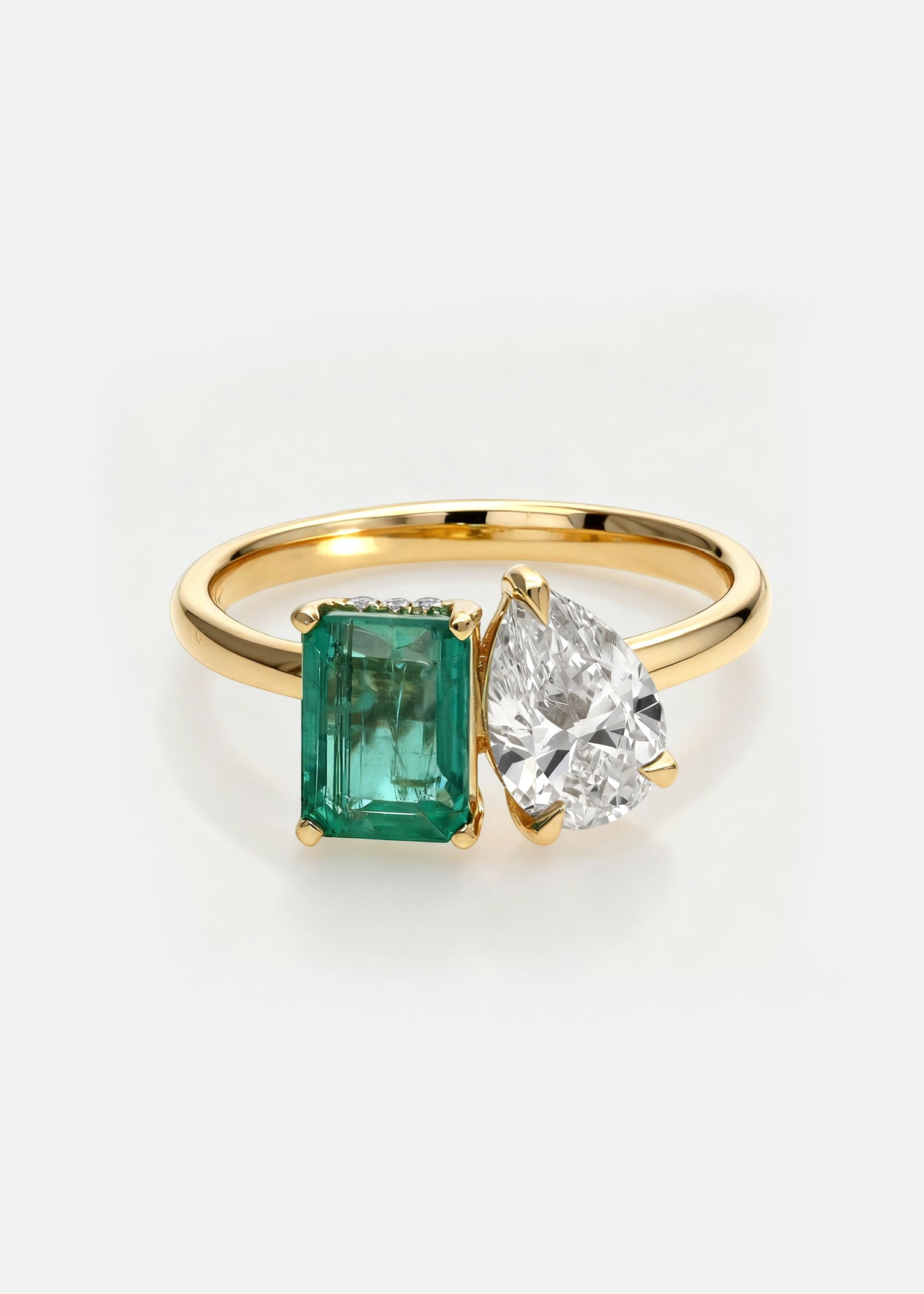 Emerald et Pear Ring
